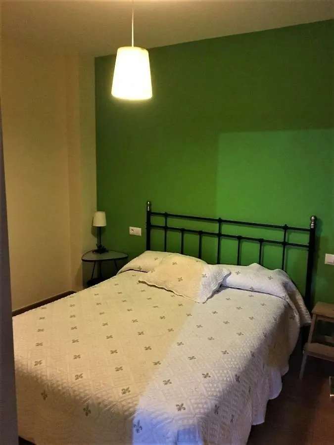 Apartamentos Turisticos Rurales El Pua Cazalla de la Sierra 0*,  Spagna