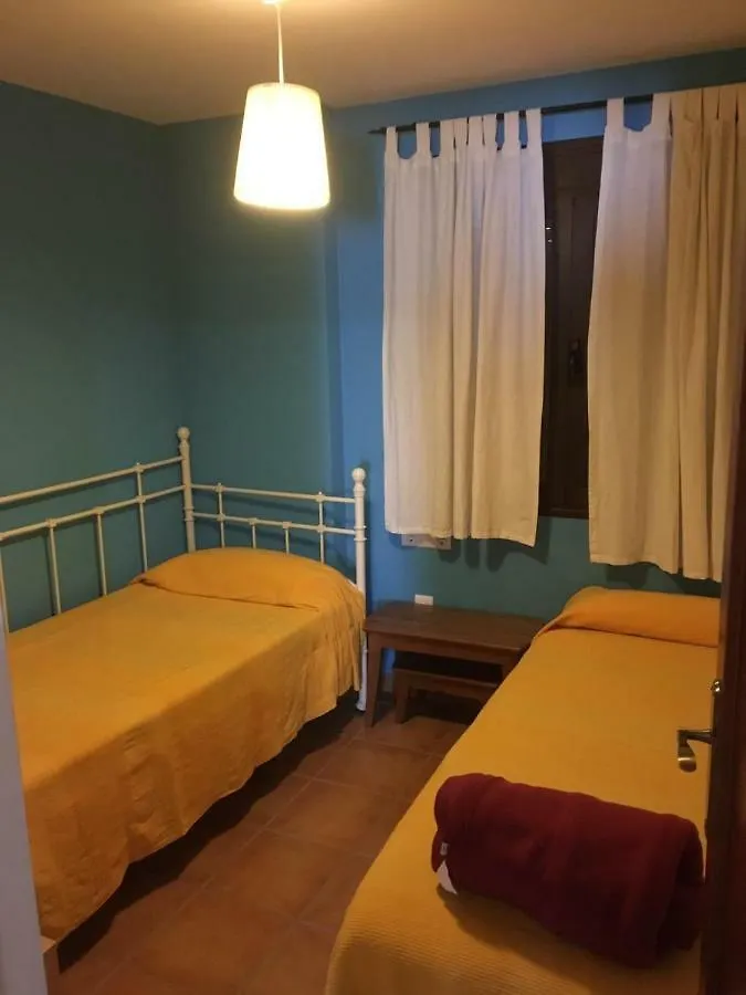 Apartamentos Turisticos Rurales El Pua Cazalla de la Sierra Spagna